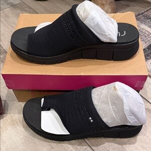 Elegance Slide Black Casual Athletic Sandals 11 Wide